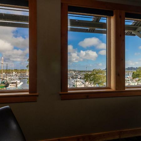 At The Helm Hotel Ilwaco ภายนอก รูปภาพ