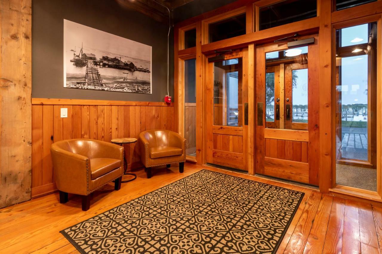 At The Helm Hotel Ilwaco ภายนอก รูปภาพ