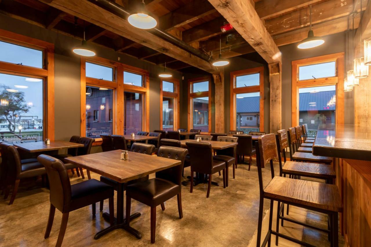 At The Helm Hotel Ilwaco ภายนอก รูปภาพ