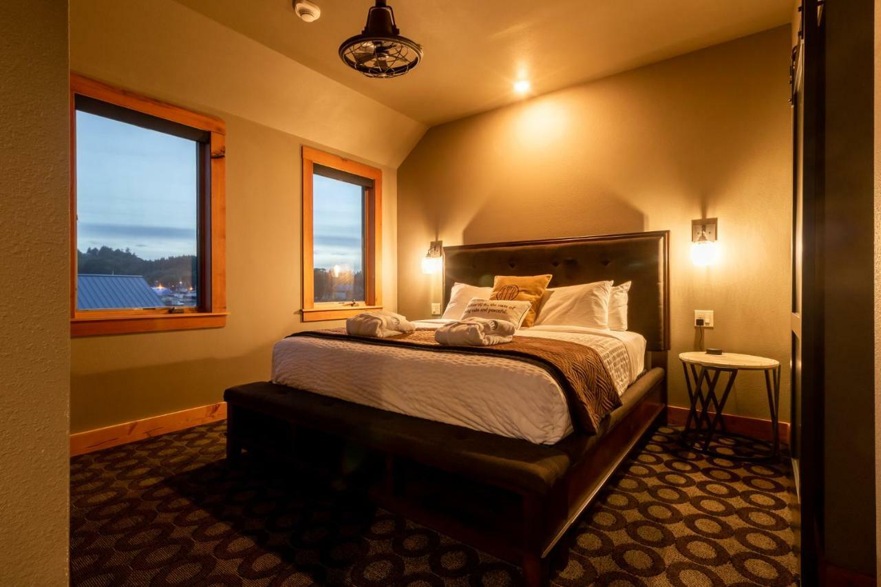 At The Helm Hotel Ilwaco ห้อง รูปภาพ